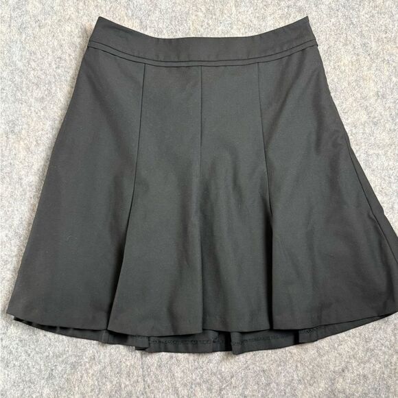 The Limited Women’s Size 4 Black A-Line Pleated Knee Length Pull On Skirt - Picture 1 of 5